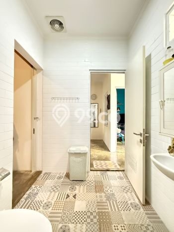 For Sale Rumah 4 Kamar Lokasi Strategis Nyaman dan Strategis di Serpong Utara For Sale Rumah 4 Kamar Lokasi Strategis Nyaman dan Strategis di Serpong Utara