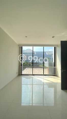Rumah Mewah LB 250m2 Siap Huni Desain Elegan di Bintaro, Tangerang Selatan Rumah Mewah LB 250m2 Siap Huni Desain Elegan di Bintaro, Tangerang Selatan