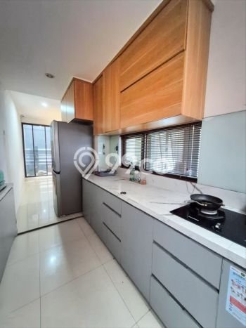 Hunian Elit LB 99m2 Siap Huni Desain Elegan di Bintaro, Tangerang Selatan Hunian Elit LB 99m2 Siap Huni Desain Elegan di Bintaro, Tangerang Selatan