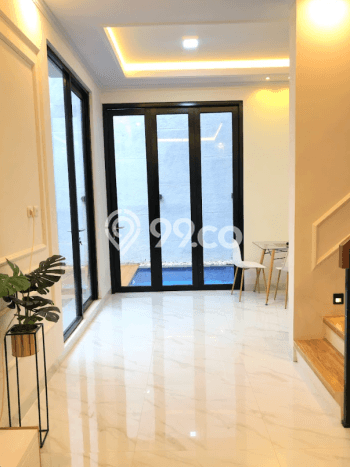 Rumah Modern Cantik 3 KT Bisa Langsung Pindah di Jagakarsa Rumah Modern Cantik 3 KT Bisa Langsung Pindah di Jagakarsa