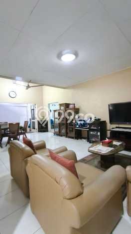 Rumah Elit LB 250m2 Siap Pakai Desain Elegan di Bintaro, Tangerang Selatan Rumah Elit LB 250m2 Siap Pakai Desain Elegan di Bintaro, Tangerang Selatan