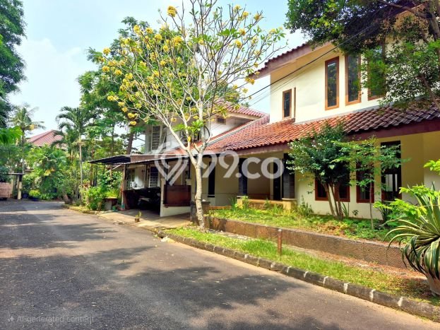 Ready to Use! Premium House LT 314m2 Desain Elegan di Bintaro Ready to Use! Premium House LT 314m2 Desain Elegan di Bintaro
