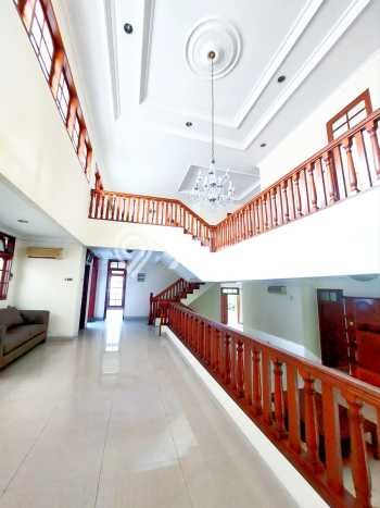 Ready to Use! Premium House LT 470m2 Desain Modern di Pondok Indah Ready to Use! Premium House LT 470m2 Desain Modern di Pondok Indah
