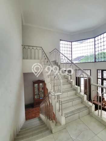 Rumah Luxury Modern Siap Huni di Bintaro Tangerang Selatan Rumah Luxury Modern Siap Huni di Bintaro Tangerang Selatan
