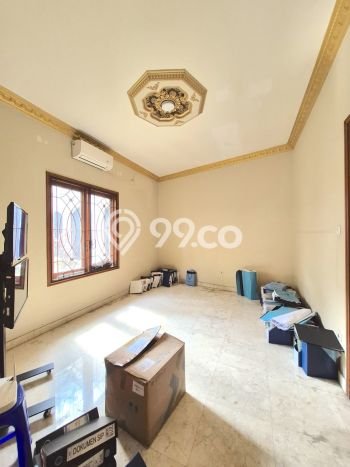 Siap Huni Hunian Elit 7 Kamar di Pesanggrahan Dekat ke Mana Saja Siap Huni Hunian Elit 7 Kamar di Pesanggrahan Dekat ke Mana Saja