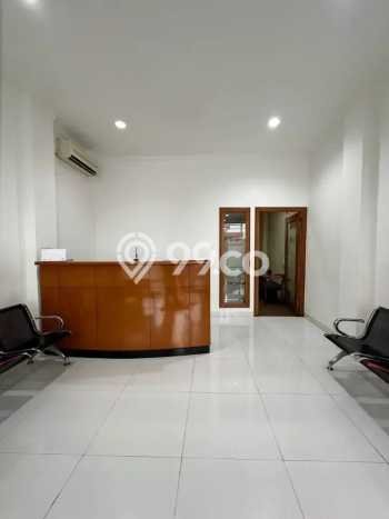 Ruko Bagus Dijual LB 210m2 Lokasi Strategis Jakarta Selatan Area Cocok untuk Berbisnis Ruko Bagus Dijual LB 210m2 Lokasi Strategis Jakarta Selatan Area Cocok untuk Berbisnis
