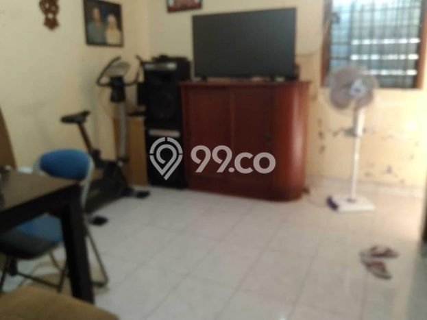 For Sale Hunian Rumah Terawat 8 KT di Bintaro, Tangerang Selatan For Sale Hunian Rumah Terawat 8 KT di Bintaro, Tangerang Selatan