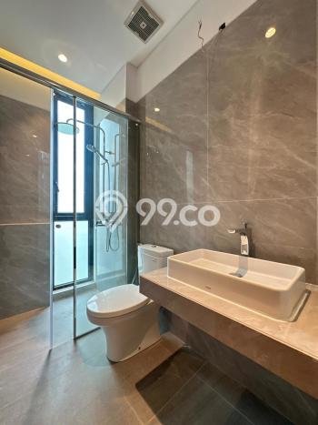 For Sale! Luxury House LT 170m2 Desain Elegan di Kemang For Sale! Luxury House LT 170m2 Desain Elegan di Kemang