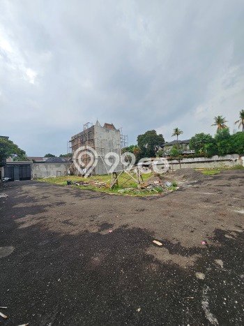 Jual Rumah Luas Elegan Dengan View Eksklusif di Kemang, Jakarta Selatan Jual Rumah Luas Elegan Dengan View Eksklusif di Kemang, Jakarta Selatan