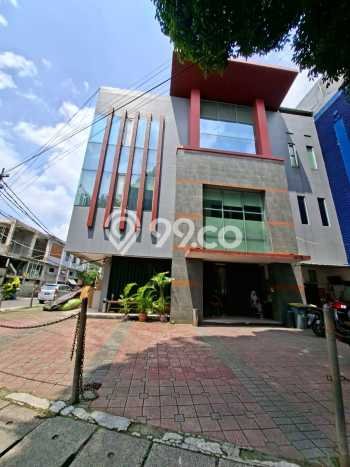 Ruko Dijual di Jakarta Selatan LT 635m2 & LB 793m2 Lokasi Terbaik! Ruko Dijual di Jakarta Selatan LT 635m2 & LB 793m2 Lokasi Terbaik!