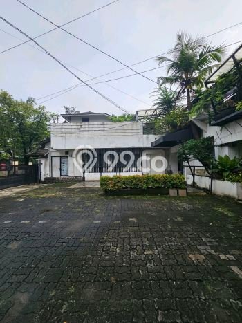 For Sale! Premium House LT 1097m2 Desain Elegan di Kemang For Sale! Premium House LT 1097m2 Desain Elegan di Kemang