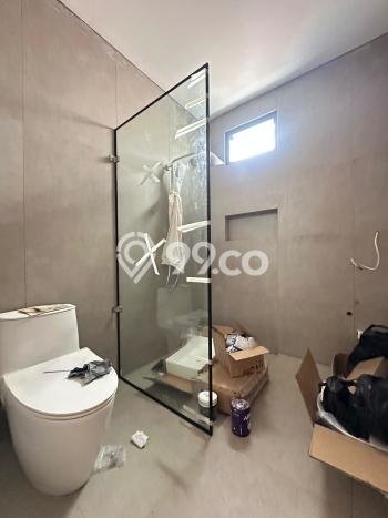 Hunian Mewah LB 300m2 Siap Huni Desain Elegan di Kemang, Jakarta Selatan Hunian Mewah LB 300m2 Siap Huni Desain Elegan di Kemang, Jakarta Selatan