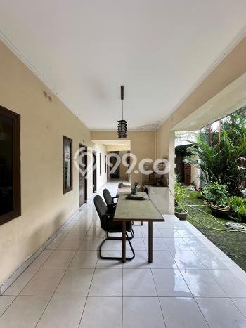 Dijual Rumah Mewah Elegan Dengan View Eksklusif di Mampang, Jakarta Selatan Dijual Rumah Mewah Elegan Dengan View Eksklusif di Mampang, Jakarta Selatan