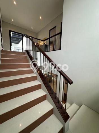 For Sale! Luxury House LT 364m2 Desain Modern di Mega Kuningan For Sale! Luxury House LT 364m2 Desain Modern di Mega Kuningan