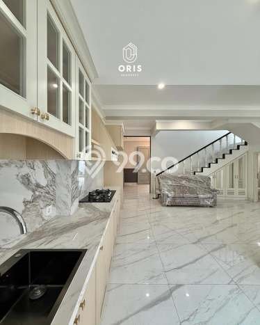 Dijual Rumah Mewah Exclusive di Tebet, Jakarta Selatan Dijual Rumah Mewah Exclusive di Tebet, Jakarta Selatan