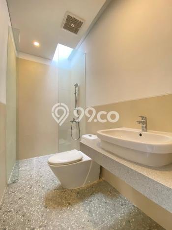 Jual Rumah Luas Elegan Dengan View Cantik di Kemang, Jakarta Selatan Jual Rumah Luas Elegan Dengan View Cantik di Kemang, Jakarta Selatan