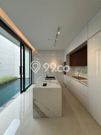 Rumah Elit Modern Tanpa Renovasi di Kemang Jakarta Selatan Rumah Elit Modern Tanpa Renovasi di Kemang Jakarta Selatan