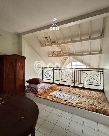 Siap Huni Rumah Mewah 4 Kamar di Kebayoran Baru Dekat ke Mana Saja Siap Huni Rumah Mewah 4 Kamar di Kebayoran Baru Dekat ke Mana Saja