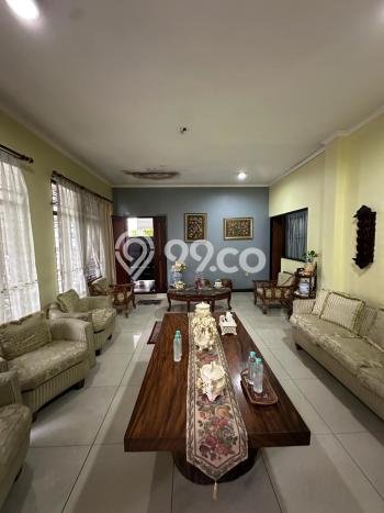 Rumah Mewah Siap Huni LT 252m2 di Menteng, Jakarta Pusat Rumah Mewah Siap Huni LT 252m2 di Menteng, Jakarta Pusat