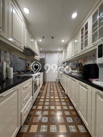 Hunian Apartemen High-Class untuk Dijual di Jakarta Selatan dengan 3 BR & 3 Kamar Mandi Hunian Apartemen High-Class untuk Dijual di Jakarta Selatan dengan 3 BR & 3 Kamar Mandi