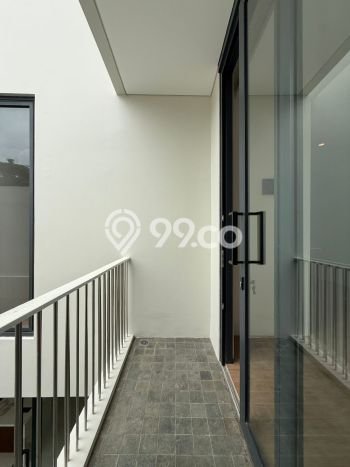 Rumah Elit Modern Tanpa Renovasi di Kemang Jakarta Selatan Rumah Elit Modern Tanpa Renovasi di Kemang Jakarta Selatan