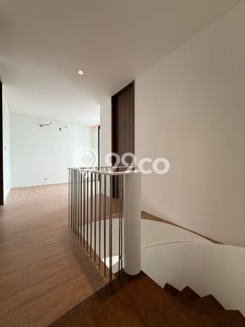 Rumah Elit Modern Tanpa Renovasi di Kemang Jakarta Selatan Rumah Elit Modern Tanpa Renovasi di Kemang Jakarta Selatan