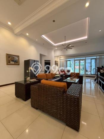 Hunian Elit LB 300m2 Siap Pakai Desain Elegan di Pondok Indah, Jakarta Selatan Hunian Elit LB 300m2 Siap Pakai Desain Elegan di Pondok Indah, Jakarta Selatan