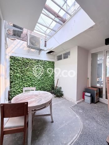 Rumah Elit LB 366m2 Siap Pakai Desain Elegan di Senopati, Jakarta Selatan Rumah Elit LB 366m2 Siap Pakai Desain Elegan di Senopati, Jakarta Selatan