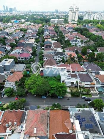 Tanah Dijual Lokasi Strategis di Jakarta Selatan dengan Luas 567m2 Tanah Dijual Lokasi Strategis di Jakarta Selatan dengan Luas 567m2