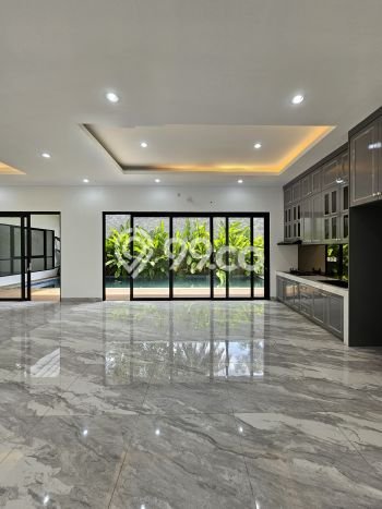 Ready to Use! Premium House LT 440m2 Desain Elegan di Bintaro Ready to Use! Premium House LT 440m2 Desain Elegan di Bintaro