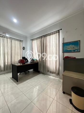Siap Huni Rumah Mewah 4 Kamar di Tebet Dekat ke Mana Pun Siap Huni Rumah Mewah 4 Kamar di Tebet Dekat ke Mana Pun