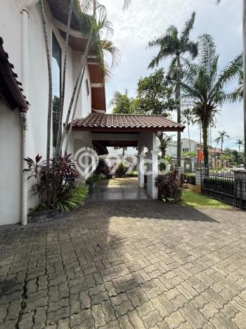 Dijual Rumah Luas Megah Dengan View Cantik di Pondok Indah, Jakarta Selatan Dijual Rumah Luas Megah Dengan View Cantik di Pondok Indah, Jakarta Selatan