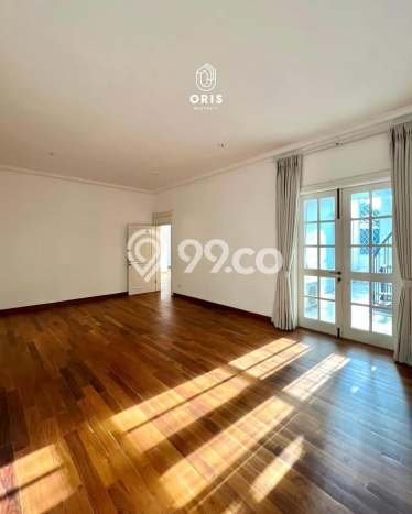Dijual Rumah Luas Elegan Dengan View Eksklusif di Senopati, Jakarta Selatan Dijual Rumah Luas Elegan Dengan View Eksklusif di Senopati, Jakarta Selatan