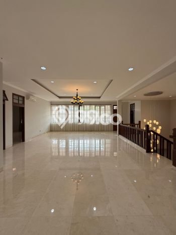 Hunian Elit LB 600m2 Siap Pakai Desain Elegan di Pondok Indah, Jakarta Selatan Hunian Elit LB 600m2 Siap Pakai Desain Elegan di Pondok Indah, Jakarta Selatan