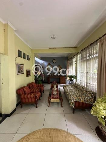 Rumah Mewah Siap Huni LT 252m2 di Menteng, Jakarta Pusat Rumah Mewah Siap Huni LT 252m2 di Menteng, Jakarta Pusat