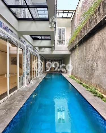 Dijual Rumah Mewah Exclusive di Kebayoran Baru, Jakarta Selatan Dijual Rumah Mewah Exclusive di Kebayoran Baru, Jakarta Selatan