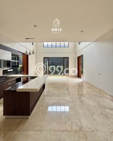 Ready to Use! Premium House LT 389m2 Desain Elegan di Kemang Ready to Use! Premium House LT 389m2 Desain Elegan di Kemang