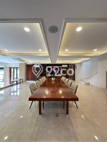 Dijual Rumah Luas Elegan Dengan View Cantik di Kemang, Jakarta Selatan Dijual Rumah Luas Elegan Dengan View Cantik di Kemang, Jakarta Selatan