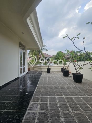 Hunian Mewah LB 800m2 Siap Pakai Desain Elegan di Kemang, Jakarta Selatan Hunian Mewah LB 800m2 Siap Pakai Desain Elegan di Kemang, Jakarta Selatan