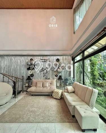 Ready to Use! Premium House LT 302m2 Desain Modern di Kemang Ready to Use! Premium House LT 302m2 Desain Modern di Kemang