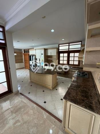 Ready to Use! Luxury House LT 678m2 Desain Modern di Pondok Indah Ready to Use! Luxury House LT 678m2 Desain Modern di Pondok Indah