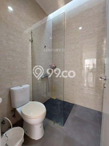 Rumah Elit LB 168m2 Siap Pakai Desain Elegan di Bintaro, Tangerang Selatan Rumah Elit LB 168m2 Siap Pakai Desain Elegan di Bintaro, Tangerang Selatan