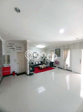 Dijual Rumah Mewah Elegan Dengan View Eksklusif di Bintaro, Tangerang Selatan Dijual Rumah Mewah Elegan Dengan View Eksklusif di Bintaro, Tangerang Selatan