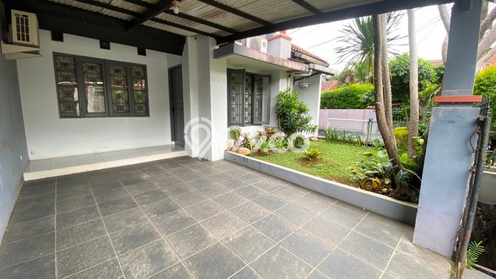Rumah Strategis Modern Lb 70m2 di Serpong Utara, Tangerang Selatan Rumah Strategis Modern Lb 70m2 di Serpong Utara, Tangerang Selatan