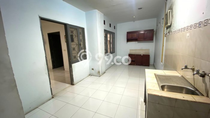 Rumah Strategis Modern Lb 70m2 di Serpong Utara, Tangerang Selatan Rumah Strategis Modern Lb 70m2 di Serpong Utara, Tangerang Selatan