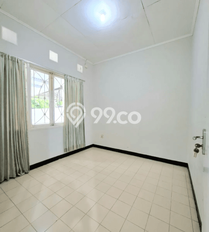 Hunian Nyaman Asri 2 KT Siap Huni di Bintaro Tangerang Selatan Hunian Nyaman Asri 2 KT Siap Huni di Bintaro Tangerang Selatan