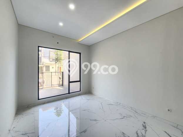 Ready to Use! Luxury House LT 147m2 Desain Modern di Mekar Wangi Ready to Use! Luxury House LT 147m2 Desain Modern di Mekar Wangi