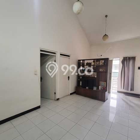 Dijual Hunian Rumah Nyaman 2 KT di Taman Kopo Indah, Bandung Dijual Hunian Rumah Nyaman 2 KT di Taman Kopo Indah, Bandung