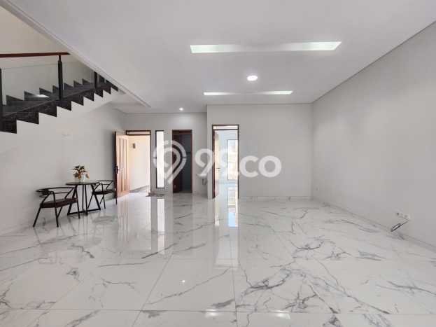 Ready to Use! Luxury House LT 147m2 Desain Modern di Mekar Wangi Ready to Use! Luxury House LT 147m2 Desain Modern di Mekar Wangi