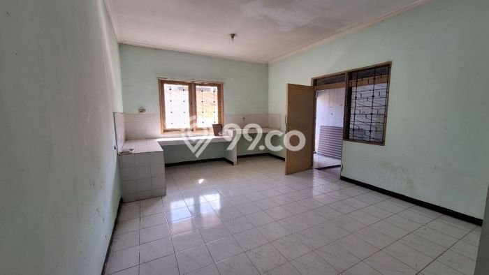 Dijual Hunian Rumah Terawat 4 KT di Kutisari, Surabaya Dijual Hunian Rumah Terawat 4 KT di Kutisari, Surabaya